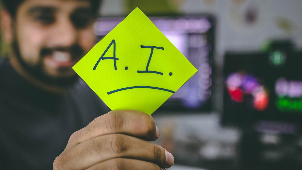 Google berupaya mempercepat pengembangan kecerdasan buatan di tengah persaingan sengit dengan OpenAI dan Anthropic. (foto ilustrasi)